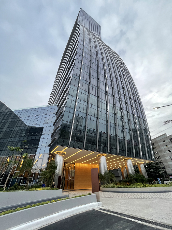 Mega Tower